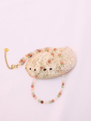 choker con pietre naturali. collana girocollo cristalli naturali. giunquilla gioielli per il sacro femminile. gioielli per chakra, energetici. yoga tantra. inossidabili. quarzo rosa, rodonite, avventurina, quarzo ialino