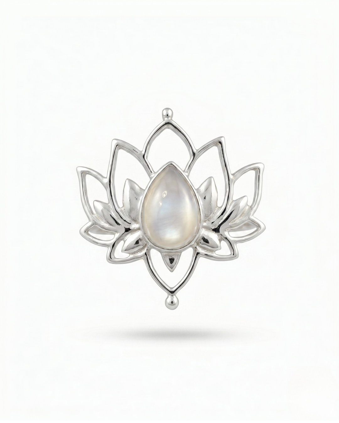 Anello ninfa Giunquilla in argento 925 con pietra di luna adularia, fertilità e rinascita quotidiana Anello Giunquilla con adularia in argento 925, luce perlescente del loto e del femminile Anello ninfa Giunquilla argento 925 e pietra di luna adularia, simbolo universale di fioritura Anello Giunquilla con pietra di luna adularia iridescente, energia del loto e dei cicli femminili Anello ninfa Giunquilla in argento 925, adularia e fioritura: la luce che viene da dentro
